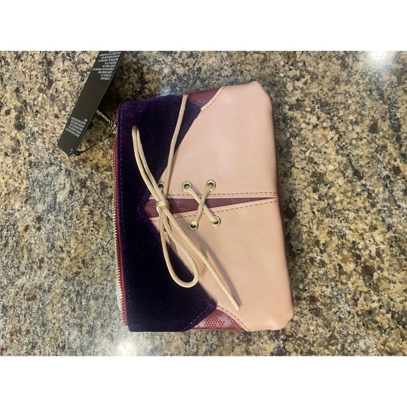 Loungefly Handbags - Loungefly Hocus Pocus Wallet/Pouch